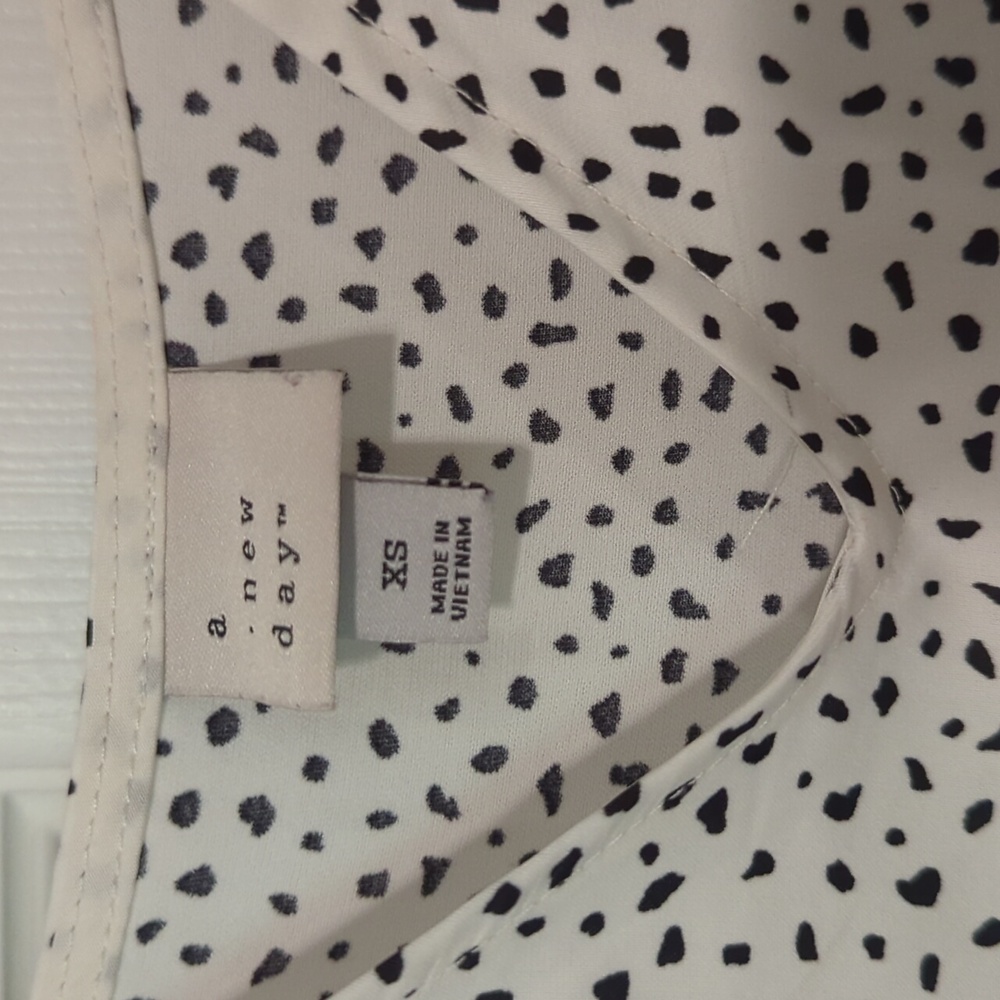 White Polka Dot Spaghetti Strap Cami - Picture 2 of 4